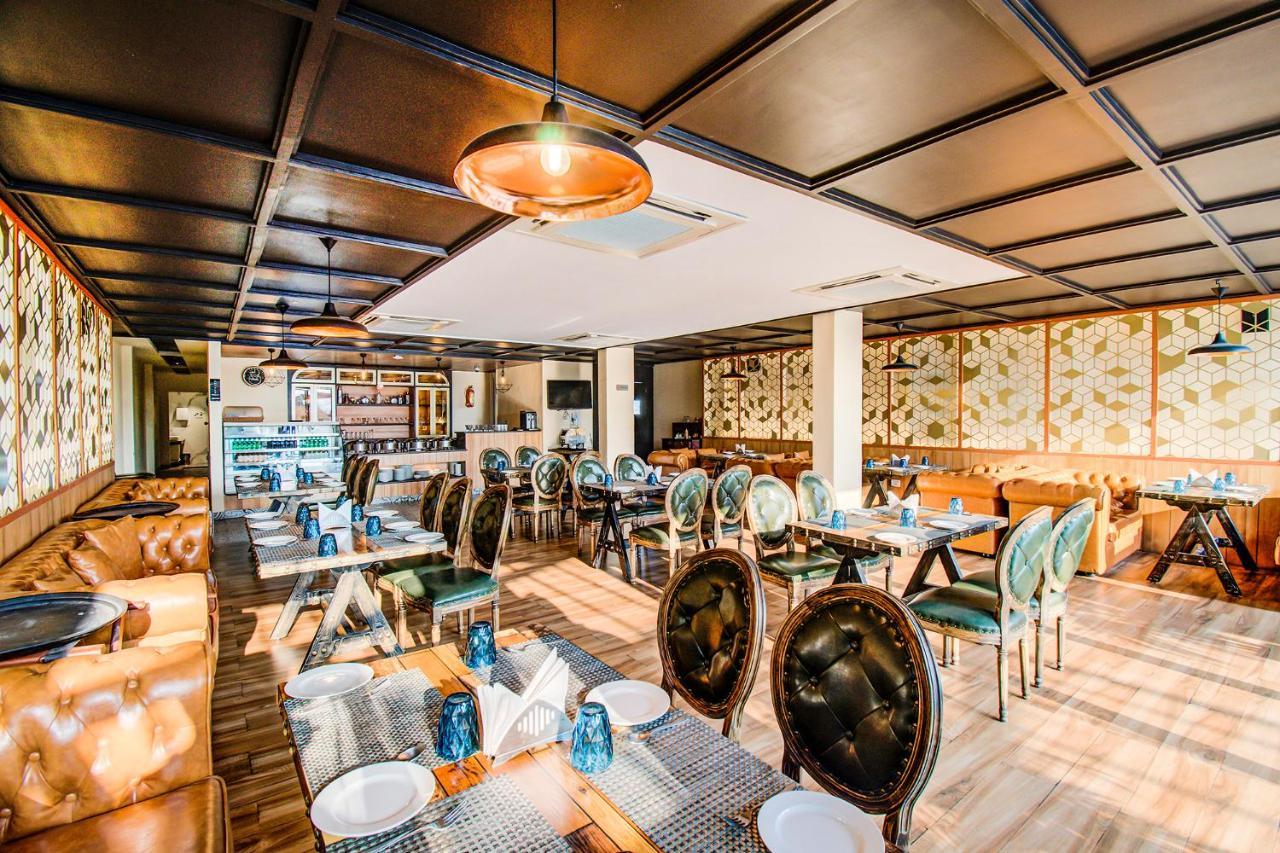 Fabhotel Prime V Hazratganj Lakhnaú Exteriér fotografie